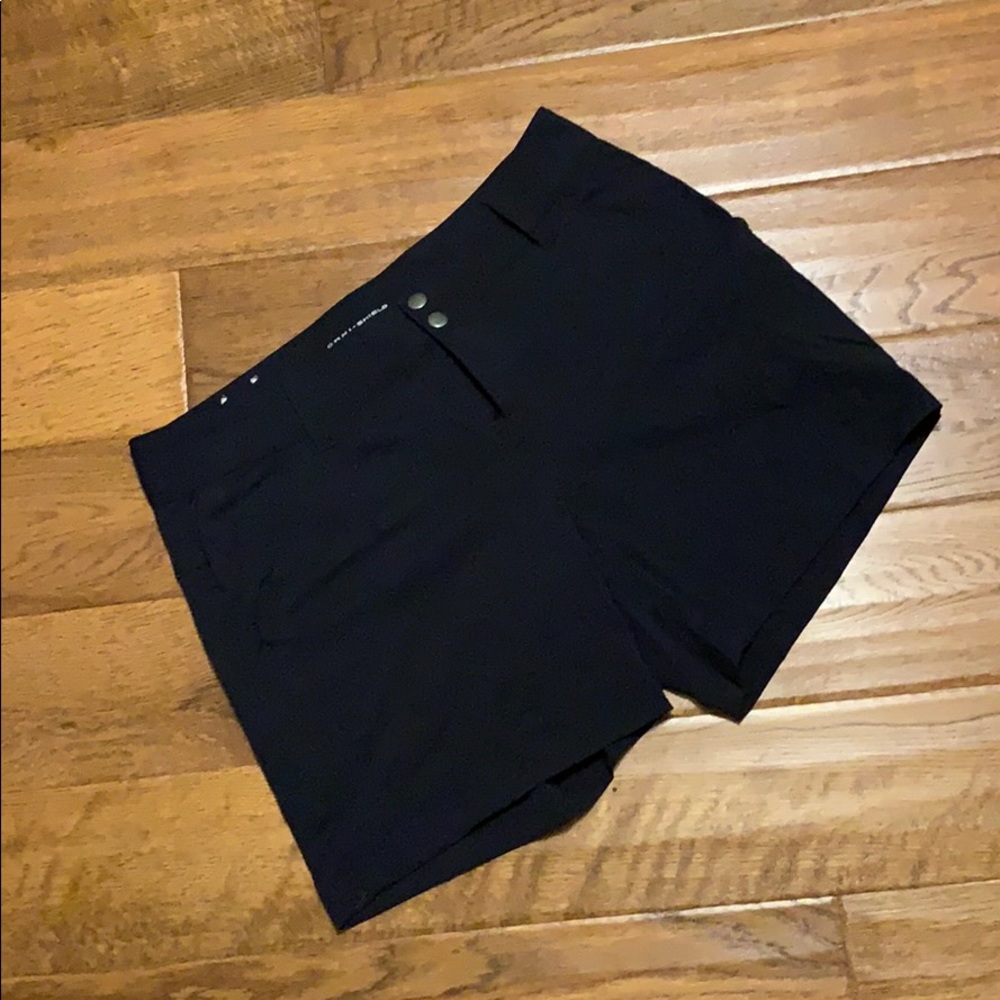 Columbia hiking shorts